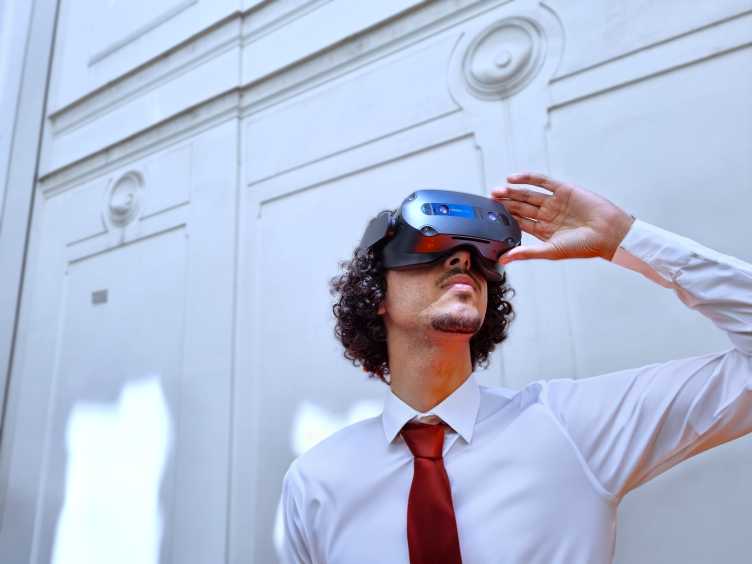 Lenovo enhances Sales Learning Experience using ThinkReality VRX and Uptale